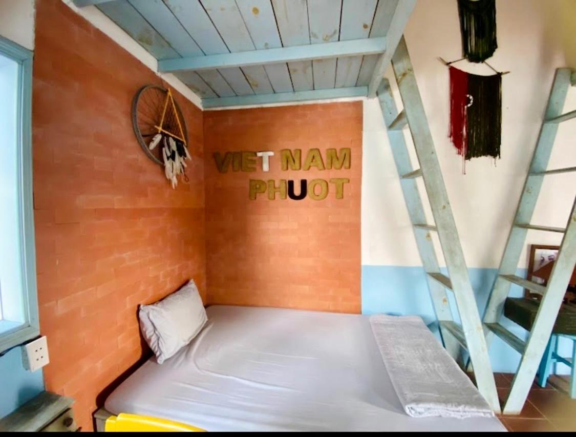 Vietnam Phuot Real Home Kon Tum Bagian luar foto